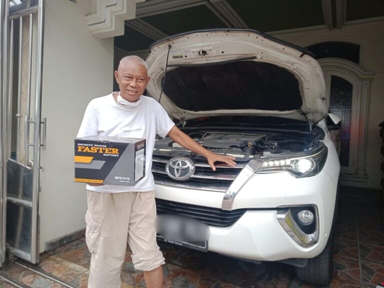 Solusi Mobil Mogok di Mana Pun, Master Aki Siap Datang!